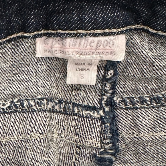 A Pea in the Pod Maternity Shorts Small denim blue distressed pockets moms - Picture 4 of 4